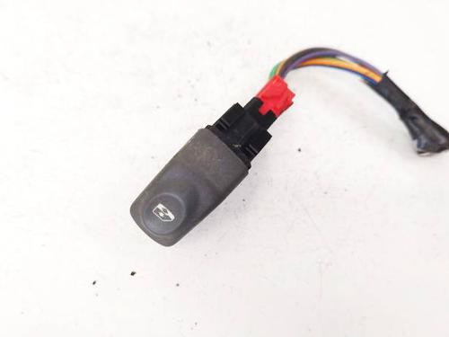 Used Switch Switch RENAULT MEGANE Scenic (JA0/1_) 1.6 16V (JA0B, JA04, JA11, JA00) (107 hp) 32579257 32579257