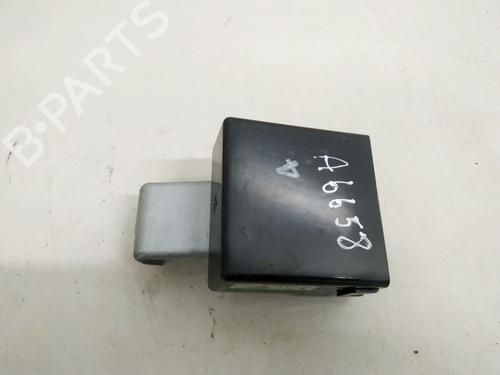 Used Electronic module Electronic module TOYOTA YARIS (_P1_) 1.0 (SCP10_, SCP10R) (68 hp) 33086075 33086075