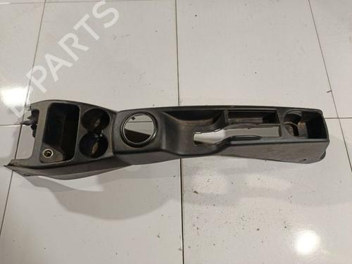 Console centrale Console centrale HONDA JAZZ II (GD_, GE3, GE2) 1.3 iDSi (GD1) (86 hp) 34826012 34826012