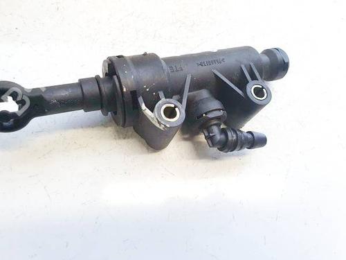 Used Clutch slave cylinder Clutch slave cylinder CITROËN C8 (EA_, EB_) 2.0 HDi (107 hp) 35181842 35181842
