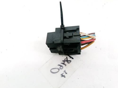 sikringsdose-peugeot-607-9d-9u-2000-32918924 main image