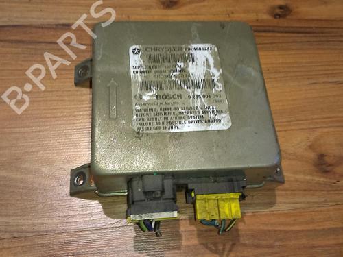 Used ECU airbags ECU airbags CHRYSLER VOYAGER / GRAND VOYAGER III (GS_, NS_) 2.0 i (133 hp) 33490995 33490995