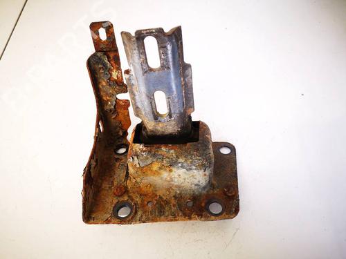 Used Engine mount Engine mount PEUGEOT 207 (WA_, WC_) 1.6 16V (106 hp) 33488780 33488780