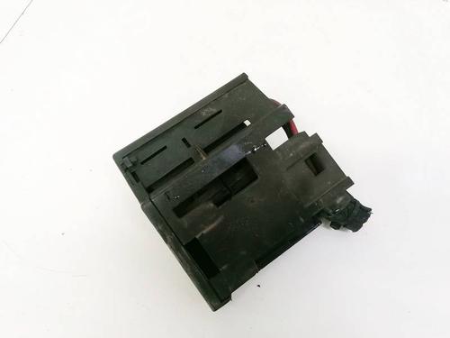 fuse-box-saab-9-3-ys3f-e79-d79-d75-2002-2003-2004-2005-2006-2007-2008-2009-2010-2011-2012-2013-2014-2015-32926440 main image