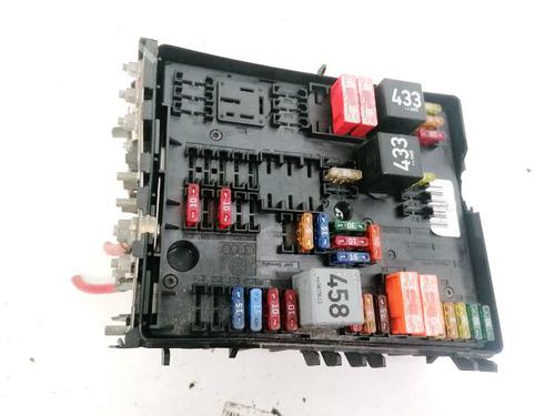 Used Fuse box Fuse box VW GOLF V (1K1) 1.4 FSI (90 hp) 32915676 32915676
