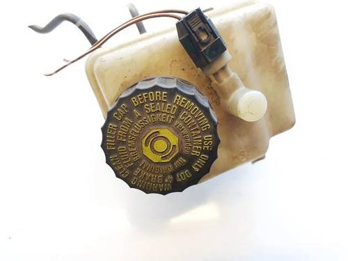 Used Brake fluid reservoir Brake fluid reservoir 34840338 34840338