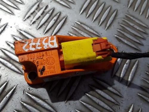 Used Electronic module Electronic module VW TOURAN (1T1, 1T2) 2.0 TDI (136 hp) 33500908 33500908