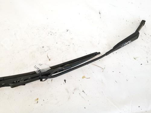 front-windshield-wiper-arm-audi-a4-b5-8d2-1994-1995-1996-1997-1998-1999-2000-2001-33066811 main image