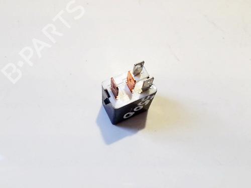 Electronic sensor SUBARU FORESTER (SG_) 2.0 X AWD (SG5) | BP33529202M84 - Image 2