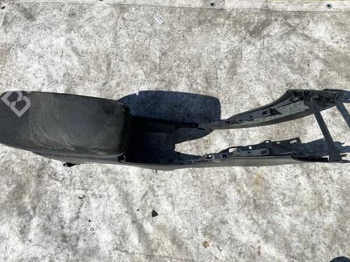 Used Armrest / Center console Armrest / Center console TOYOTA AVENSIS (_T25_) 2.0 VVTi (AZT250_) (155 hp) 34988118 34988118