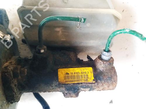 Used Brake master cylinder Brake master cylinder RENAULT LAGUNA I (B56_, 556_) 2.0 (B56C/H/N) (113 hp) 35572574 35572574