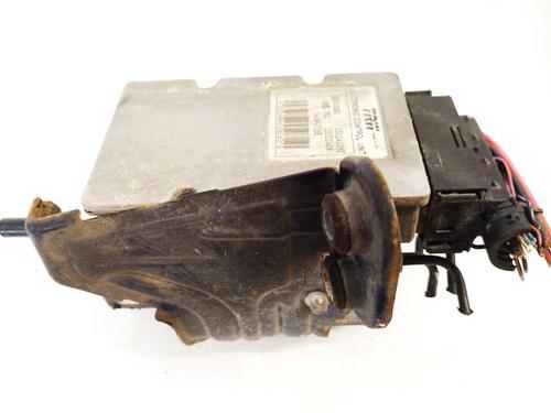 Módulo de ABS Módulo de ABS SAAB 9-3 (YS3F, E79, D79, D75) 1.9 TiD (120 hp) 36313000 36313000