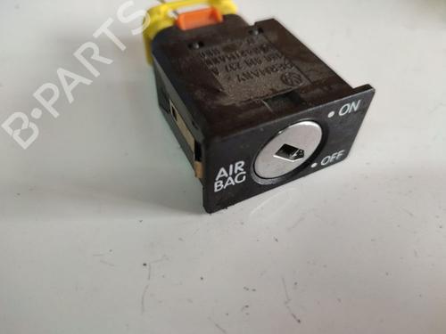 Switch VW GOLF V (1K1) 2.0 TDI | BP39669329I30 - Image 2