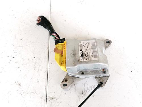 ecu-airbags-renault-laguna-ii-bg01_-2001-2002-2003-2004-2005-2006-2007-33076795 main image