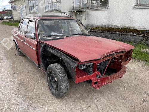 Brugte MERCEDES-BENZ 123 Saloon (W123) 200 D (123.120) (55 hp) 4445341