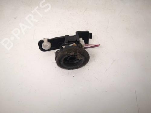 Used Speaker Speaker TOYOTA YARIS (_P9_) 1.4 D-4D (NLP90_, NLP90R) (90 hp) 33098408 33098408