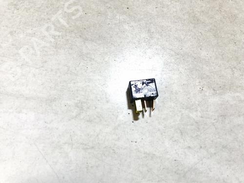 Used Electronic sensor Electronic sensor TOYOTA AVENSIS VERSO (_M2_) 2.0 D (CLM20_, CLM20R) (116 hp) 33066122 33066122