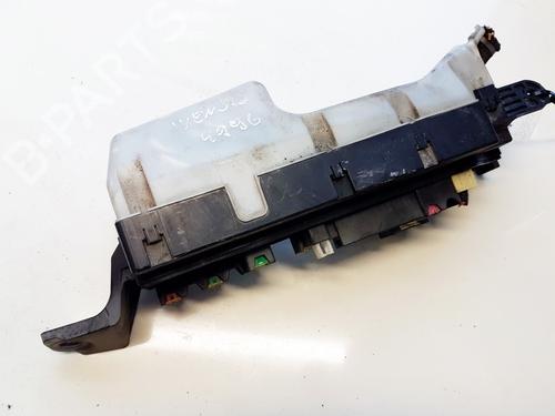 Used Fuse box Fuse box 33109029 33109029