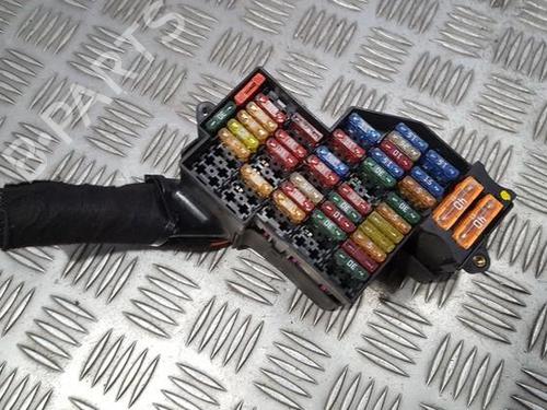 Used Fuse box Fuse box VW TOUAREG (7LA, 7L6, 7L7) 5.0 V10 TDI (313 hp) 33503558 33503558