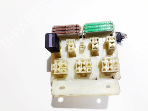 Used Fuse box Fuse box 33521774 33521774
