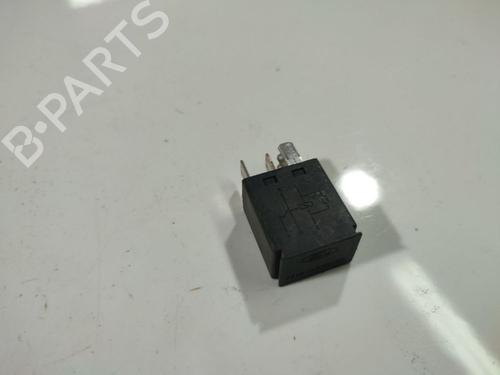 Used Electronic sensor Electronic sensor TOYOTA AVENSIS VERSO (_M2_) 2.0 D (CLM20_, CLM20R) (116 hp) 32540941 32540941
