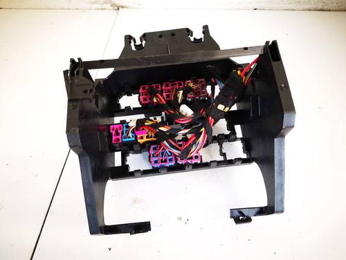 Fuse box SKODA ROOMSTER (5J7) 1.9 TDI | BP32567535E1 - Image 3