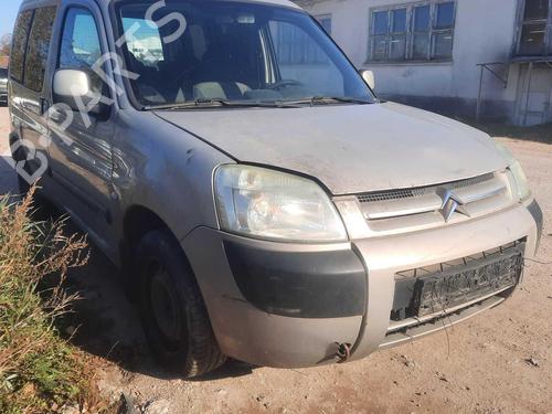 Brugte CITROËN BERLINGO / BERLINGO FIRST MPV (MF_, GJK_, GFK_) 2.0 HDI 90 (MFRHY) (90 hp) 4477831