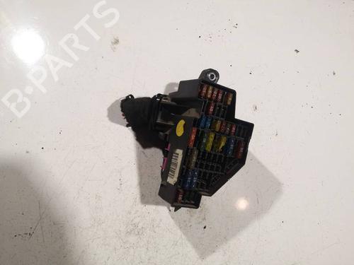 Used Fuse box Fuse box AUDI A3 (8P1) 2.0 TDI 16V (140 hp) 32561592 32561592