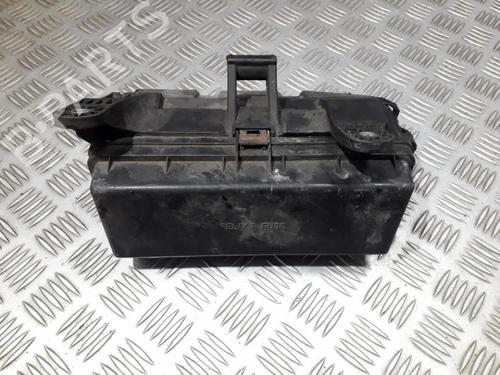 Used Fuse box Fuse box TOYOTA PREVIA II (_R3_) 2.0 D-4D (CLR30_, CLR30R) (116 hp) 33502669 33502669