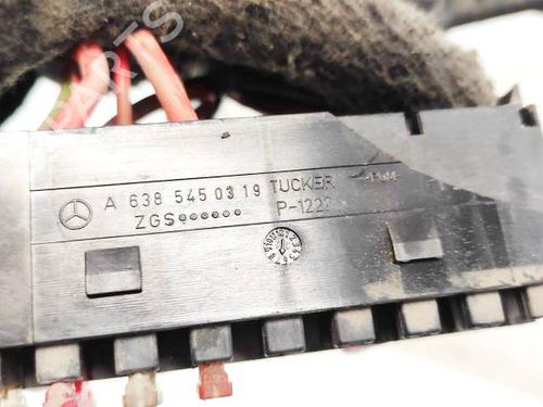 Fuse box VW CRAFTER 30-35 Bus (2E_) 2.5 TDI | BP32932953E1 - Image 3