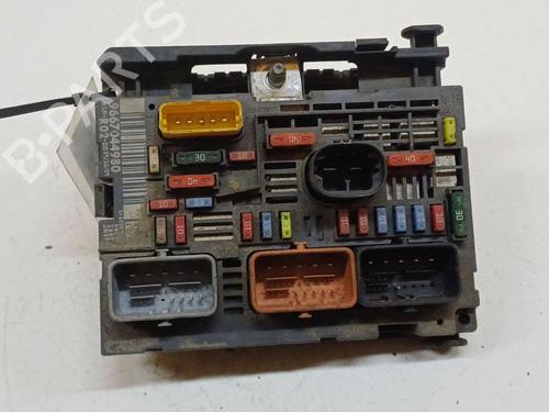 Used Fuse box Fuse box CITROËN C5 III (RD_) 1.6 HDi 110 (RD9HZC) (109 hp) 40276201 40276201