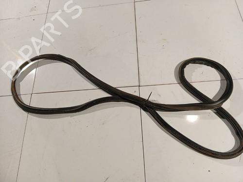 Gummiliste Gummiliste MERCEDES-BENZ A-CLASS (W169) A 150 (169.031, 169.331) (95 hp) 37008737 37008737
