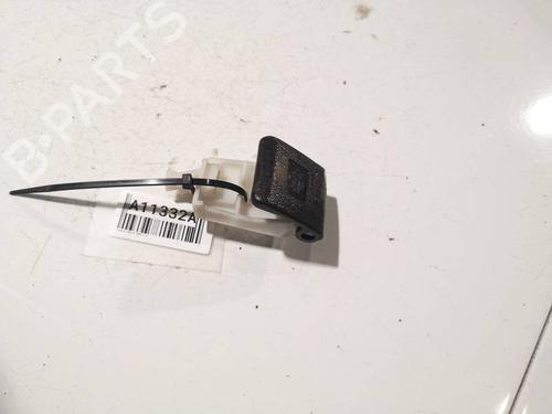 Indvendigt håndtag Indvendigt håndtag TOYOTA RAV 4 III (_A3_) 2.2 D 4WD (ALA30_, ALA30R) (136 hp) 36690428 36690428