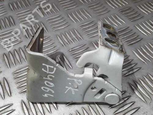 Used Hinge/Door check strap Hinge/Door check strap OPEL VIVARO A Bus (X83) 1.9 DI (F7, J7, A07) (80 hp) 35696543 35696543