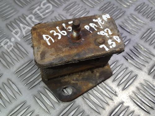 Used Engine mount Engine mount MITSUBISHI PAJERO II (V3_W, V2_W, V4_W, V5_W) 2.5 TD 4WD (V24W) (99 hp) 33493405 33493405