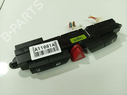 Used Warning switch Warning switch KIA CEE'D Hatchback (ED) 1.6 CRDi 90 (90 hp) 34848469 34848469