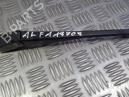Used Rear windshield wiper arm Rear windshield wiper arm 35682984 35682984