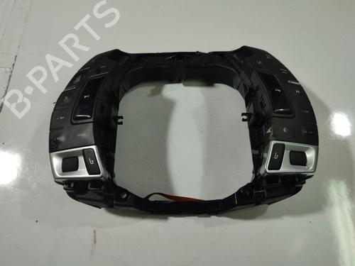 Used Steering wheel controls Steering wheel controls 34831738 34831738