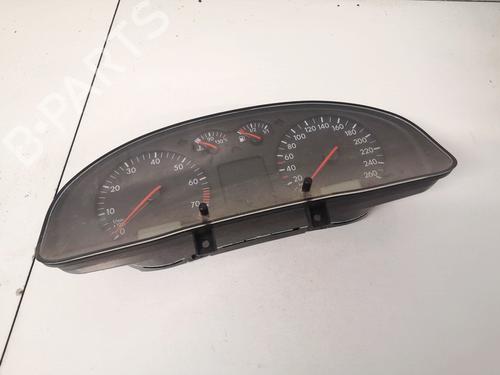 Used Instrument cluster Instrument cluster 35484657 35484657