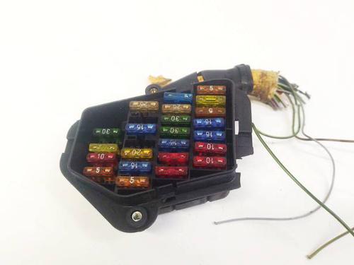 Używane Skrzynka bezpieczników AUDI 100 C4 Avant (4A5) 2.4 D (82 hp) 32625832