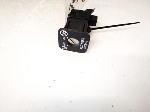 Used Switch Switch TOYOTA URBAN CRUISER (_P1_) 1.4 D-4D (NLP110_, NLP110R) (90 hp) 32914027 32914027