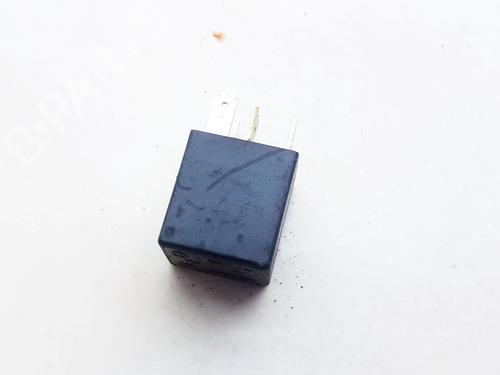 Used Electronic sensor Electronic sensor OPEL ASTRA G Hatchback (T98) 2.0 DI (F08, F48) (82 hp) 33525357 33525357
