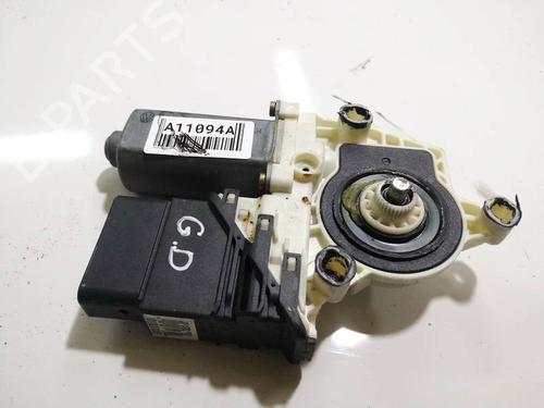 Used Right rear window motor Right rear window motor 34842734 34842734