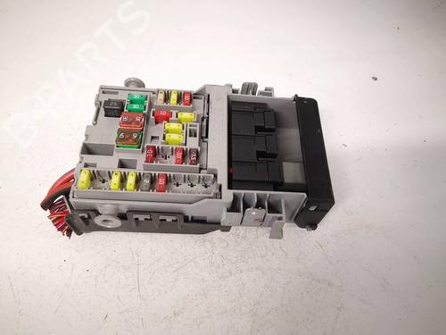 Used Fuse box Fuse box 36587673 36587673