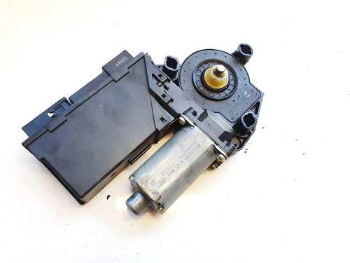 Left front window motor AUDI A4 B7 (8EC) 1.9 TDI | BP38715961E21 - Image 3