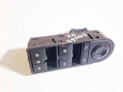 Used Switch OPEL ASTRA H (A04) 1.9 CDTI (L48) (120 hp) 32571754