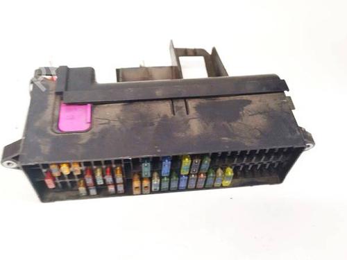 Used Fuse box Fuse box VW GOLF PLUS V (5M1, 521) 1.9 TDI (105 hp) 32552142 32552142