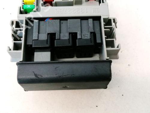 Fuse box OPEL ASTRA J (P10) 1.4 (68) | BP33067666E1 - Image 3