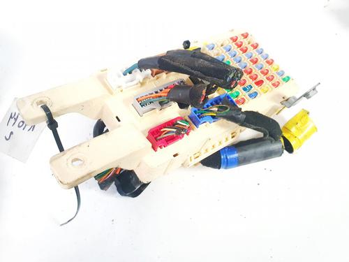 Used Fuse box Fuse box HYUNDAI SANTA FÉ II (CM) 2.2 CRDi 4x4 (155 hp) 32893489 32893489