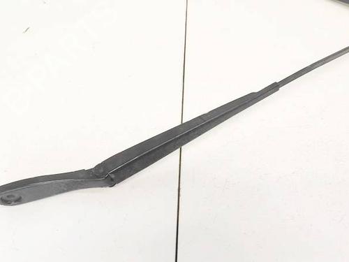 Used Front windshield wiper arm VOLVO V50 (545) 2.0 D (136 hp) 32945959